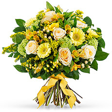 Share the joy of Spring with our beautiful new bouquet in cheerful shades of yellow.