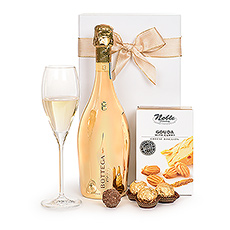 Everyone needs a little lift sometimes, and this golden Procecco gift set is sure to put the recipient in a happy mood.