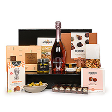 Presenting one of our most outstanding gifts: the Ultimate Gourmet gift box with Non-Alcoholic Bottega Zero Rosé sparkling wine.