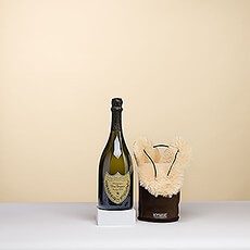 Discover the smartest way to keep your wine at the perfect temperature! Kywie Amsterdam creates 100% natural sheepskin coolers from an original Dutch design. Handmade and long lasting, this stylish, original gift offers outstanding natural bio insulation for your favorite wine or Champagne.