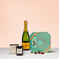Indulge all of the senses with the perfect combination of iconic Veuve Clicquot Champagne, a luxury Atelier Rebul Istanbul candle, and delectable Neuhaus Belgian chocolates. This exquisite trio of luxuries is the ideal gift for every bon vivant.