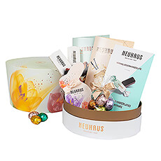 For those with exquisite taste in chocolate, this Neuhaus Belgian chocolate Easter Ballotoeuf is the perfect Easter gift. The signature Ballotoeuf gift box contains a wonderful collection of Neuhaus chocolates.