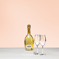 When you want a very elegant Champagne gift that is sure to impress, send this exquisite bottle of Ruinart Blanc de Blancs Champagne with a pair of stylish Schott Zwiesel Champagne glasses.