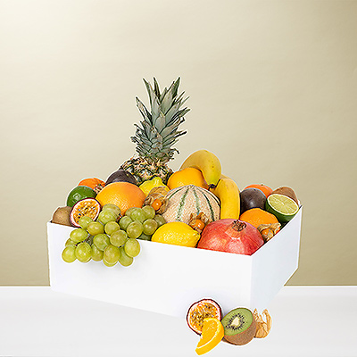 Looking for a fresh, healthy fresh fruit gift with a sophisticated twist? Presenting our VIP Exotic Fruit gift box filled with a handpicked selection of the best fruits of the season. This generously sized fruit hamper is the ideal size for sharing, making it a perfect office gift, holiday gift for families, sympathy gift, or way to welcome a new baby.