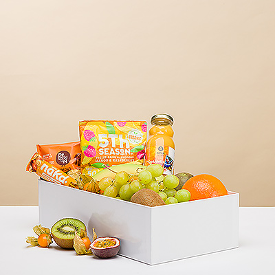Get the day off to a sunny start with this healthy, delicious breakfast gift box. The assortment of fresh fruit, energy-boosting snacks, and juice would also make a great pick-me-up to brighten up your afternoon.
