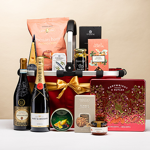 The Royal Carry Bag: Moët & Chandon et du vin rouge