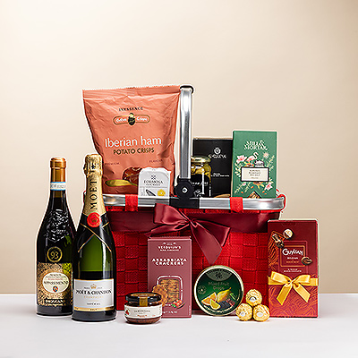 Discover The Royal Gourmet Collection with Moët & Chandon , Dezzani Appassimento Rosso and a selection of refined delicacies. A generously filled holiday gift that is sure to impress.
