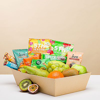 Send a gift packed with energy and pure health! We hand select the best assortment of the ripest, juiciest fresh fruits of the season and pair them with irresistibly delicious fruit & nut energy snacks for the perfect gift.