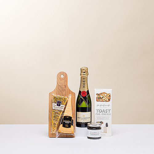 Love Toast Better Together (Moët Imperial)