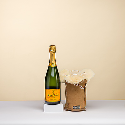 Veuve Clicquot Extra Brut Extra Old, 75 cl - Delivery in Ireland by  GiftsForEurope