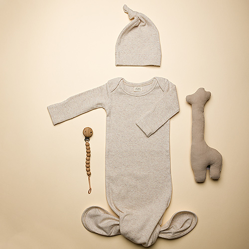 Mushie Organic Newborn Set with Giraffe - Beige