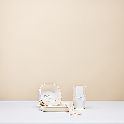 Make dinnertime fun for your favorite baby or toddler with this eco-friendly Mushie dinner set.