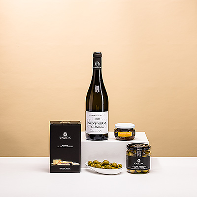 Disfrute del maridaje fresco y refrescante de un vino blanco de Saint-Véran con aperitivos salados gourmet europeos. Este regalo de vino y aperitivos es una elección fácil cuando necesita un obsequio que complacerá a su familia, amigos o colegas.