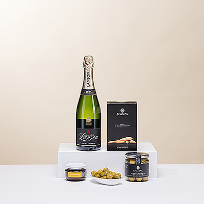 Quoi de mieux que de déguster une coupe de champagne avec des amuse-gueules savoureux ? L'élégant champagne Lanson est associé à de savoureux amuse-gueules européens pour un cadeau parfait.