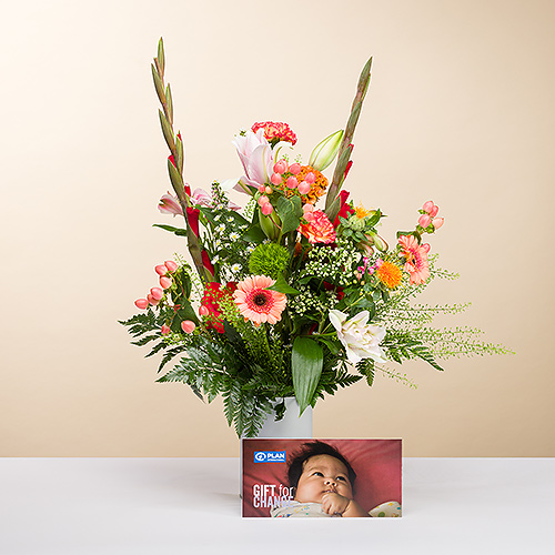 Trendy Mix Blumenstrauß & PLAN Geschenkkarte