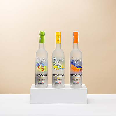 This premium Grey Goose tasting set features a trio of distinctive flavored vodkas: La Poire, with the essence of an Anjou pear, L0Orange, with the light, crisp flavor of orange zest, and Le Citron, created with essential oils from the best lemons in the world.