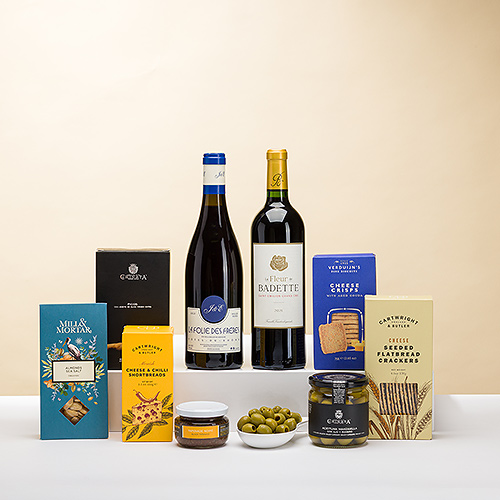 Hospitality Tray Deluxe with Red Wines