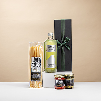 Savourez une soirée pasta sans alcool avec le Basil Breeze de The Mocktail Club, accompagné de pâtes, sauce tomate italienne et pesto. Une expérience culinaire naturelle et élégante.