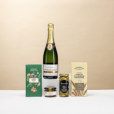 Champagne Charles Latour Brut con aperitivos mediterráneos gourmet en elegante caja de regalo verde oscuro 6 regalo de lujo.