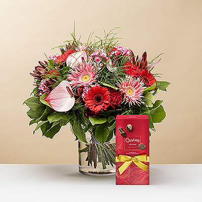 Mother's Day Bouquet with Free Chocolate