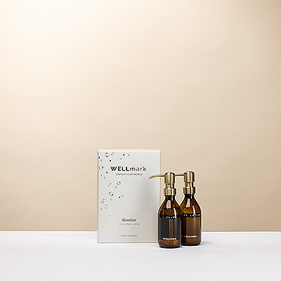 Genießen Sie das Wellmark Hand Care Set mit pflegender Handseife und Handlotion im frischen Bamboo-Duft . Ein edles Wellness-Geschenk für die tägliche Pflege und kleine Verwöhnmomente.