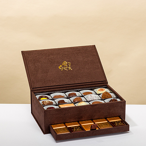 Godiva Royal Gift Box Standard Delivery in Belgium by GiftsForEurope