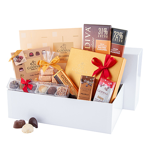 Godiva christmas 2017 gold rigid chocolate box 24 pieces: amazon.co.uk: grocery Godiva White Luxury Christmas Box - Delivery in Germany by GiftsForEurope