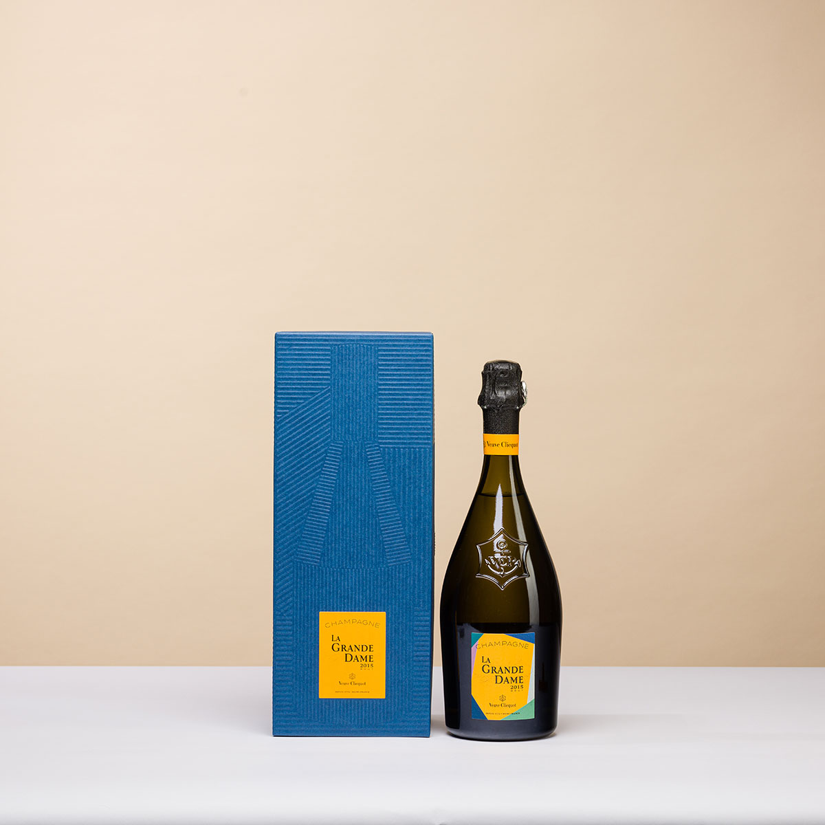 Veuve Clicquot La Grande Dame Artist in Gift Box, 75 cl - Delivery